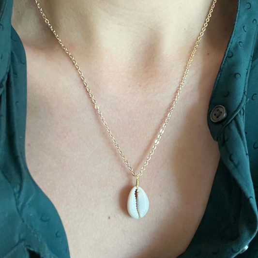 Shell necklace women's
