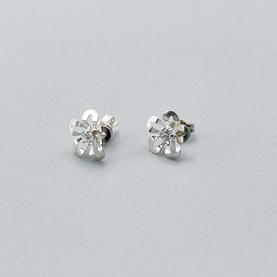 Zirconia stud earrings women's